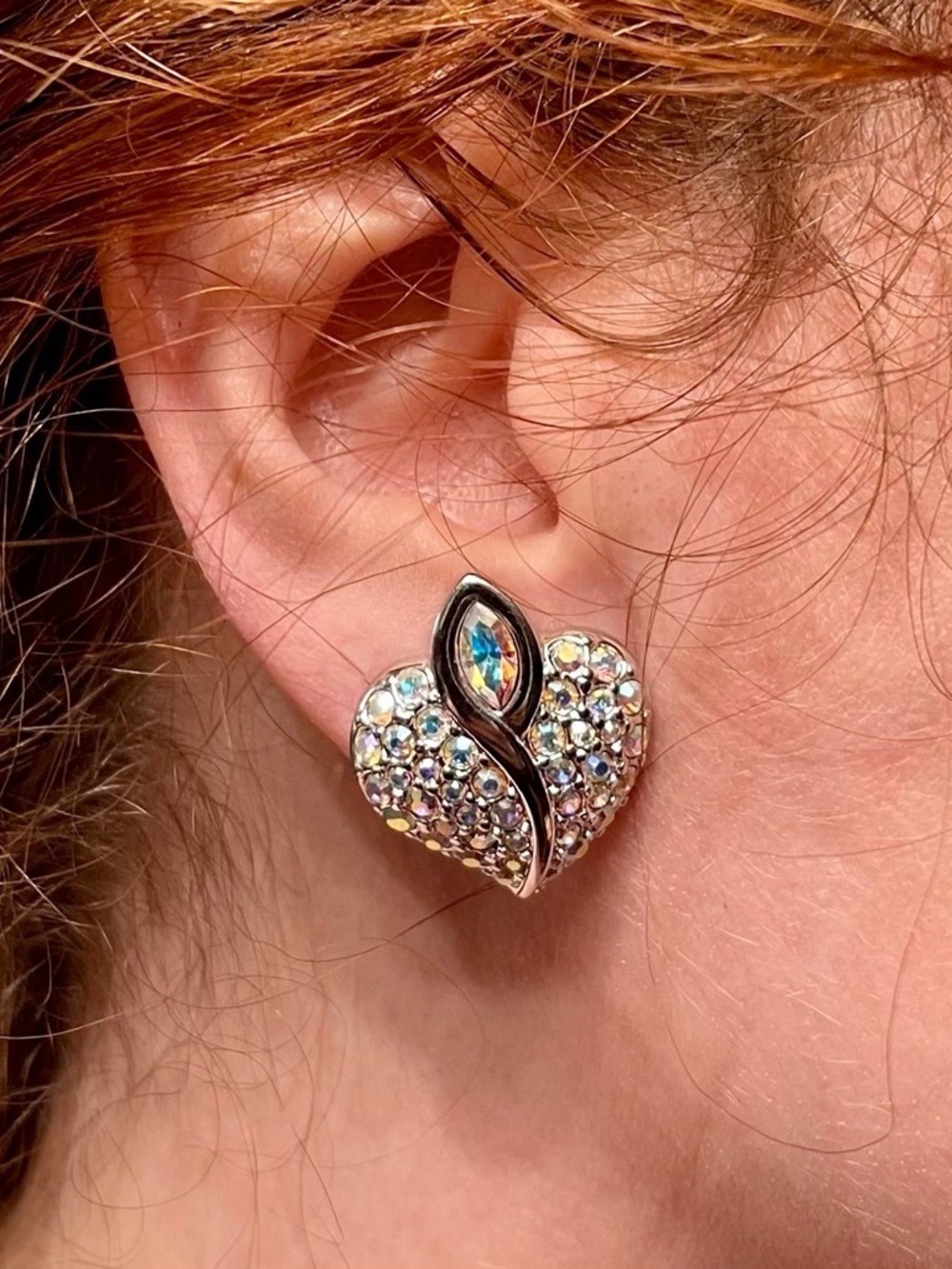 True Vintage 1950s Aurora Borealis Rhinestone Heart Clip-On Earrings Silver Tone